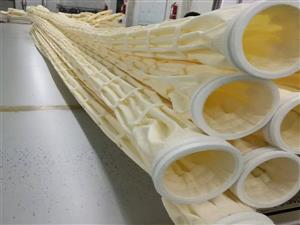為什么褶皺除塵布袋的除塵效果優(yōu)于普通除塵布袋？設備圖片