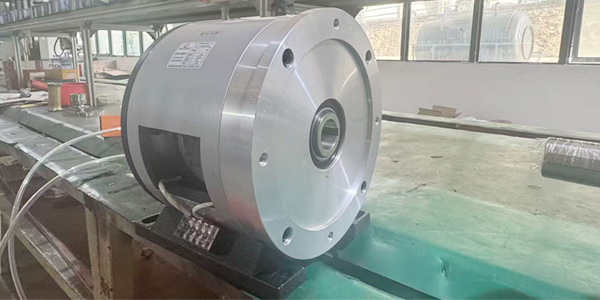 為什么選擇臺(tái)靈廠家生產(chǎn)的電磁離合制動(dòng)組？