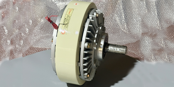 潮濕環(huán)境下磁粉制動(dòng)器能否穩(wěn)定運(yùn)行？