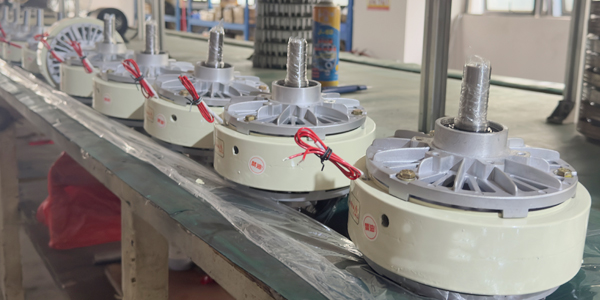 自動模切機如何調(diào)速？臺靈磁粉離合器詳解